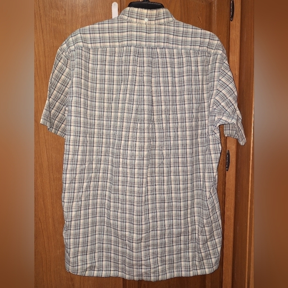 A Ralph Lauren men's Greggor short sleeve button-down shirt in a size medium - Picture 2 of 5